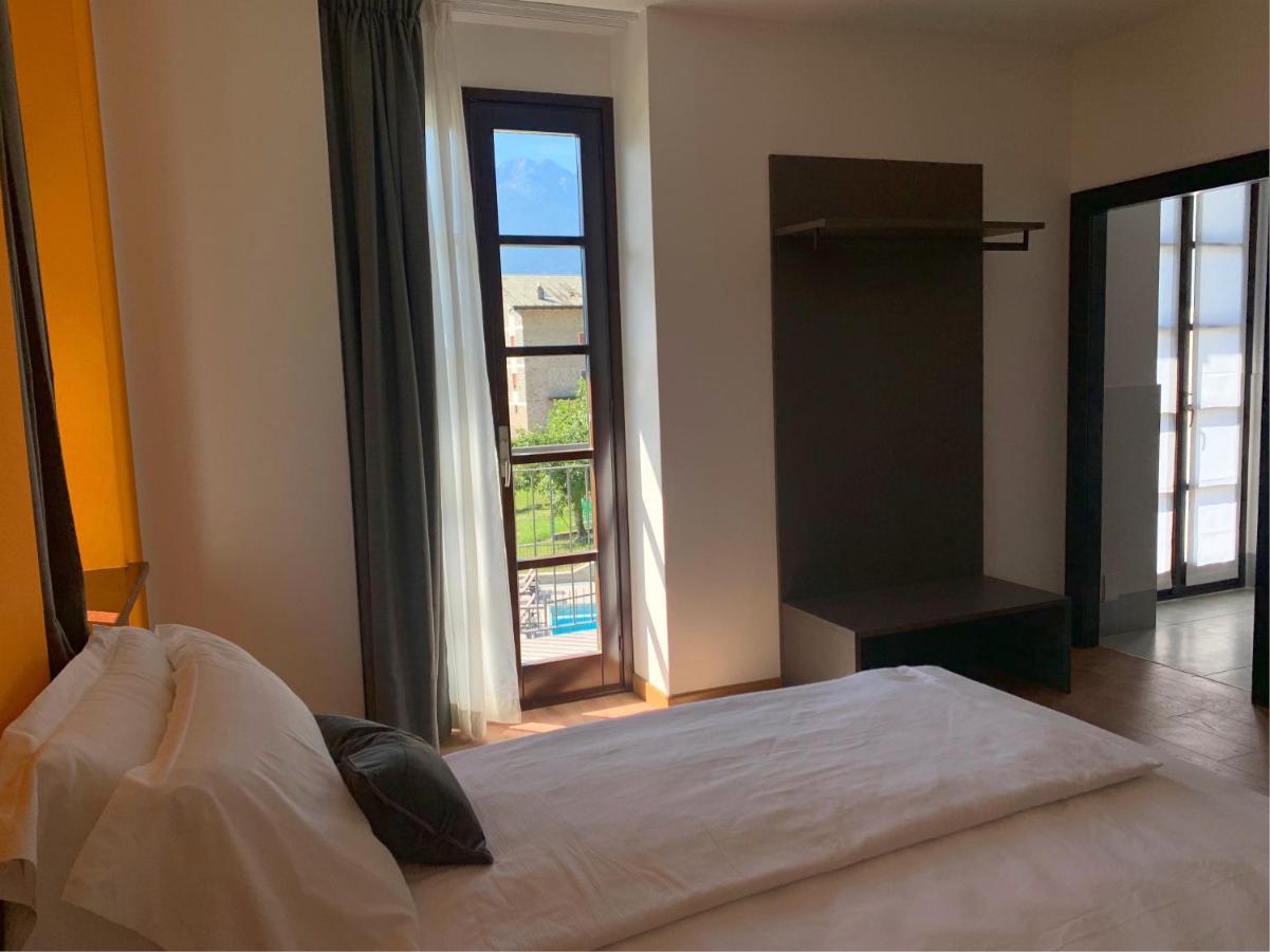 Guest House Le Cassandre 松德里奥 外观 照片