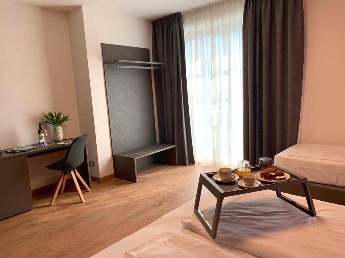 Guest House Le Cassandre 松德里奥 外观 照片