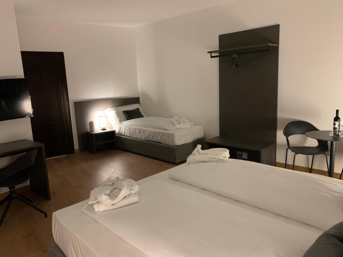 Guest House Le Cassandre 松德里奥 外观 照片